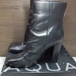 Aqua Women's Soren Block Heel Booties 100% Bloomingdale's Exclusive Size 9 NEW